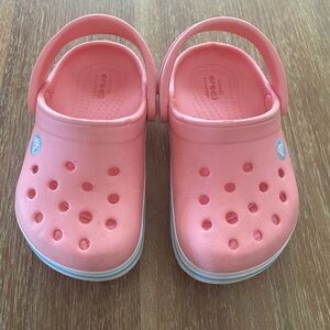 Crocs toddler clogs - size 6